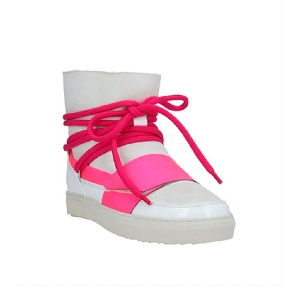 NEW! INUIKII Ankle Boots